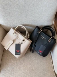 کیف آرمانی